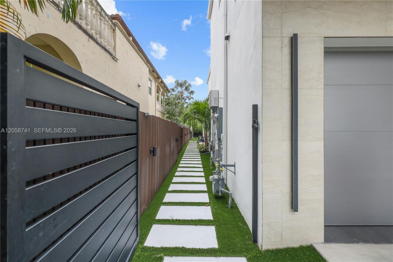 436 NE 10th Ave, Fort Lauderdale, FL 33301 Photo