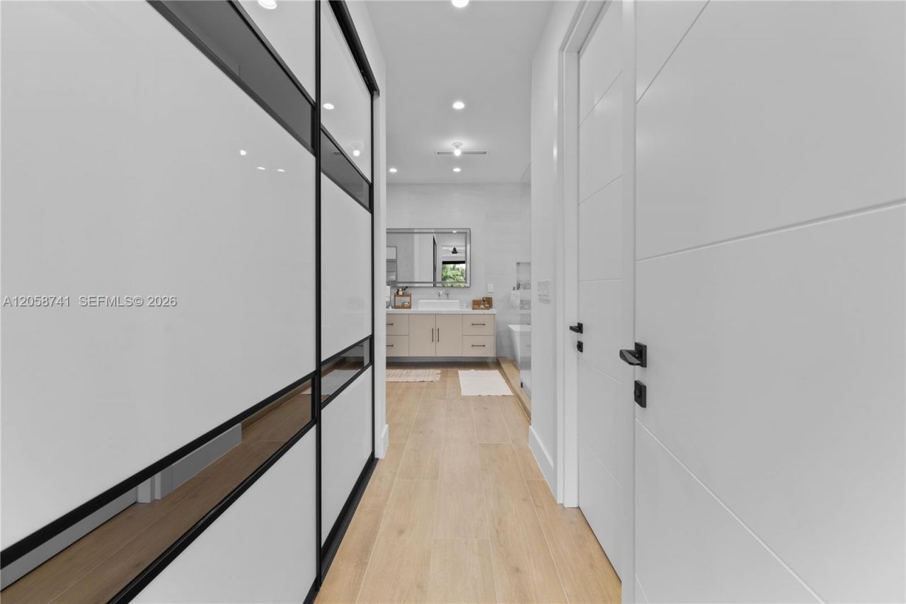436 NE 10th Ave, Fort Lauderdale, FL 33301 Photo