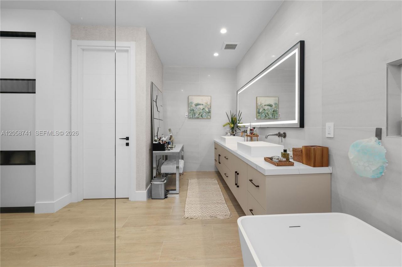 436 NE 10th Ave, Fort Lauderdale, FL 33301 Photo