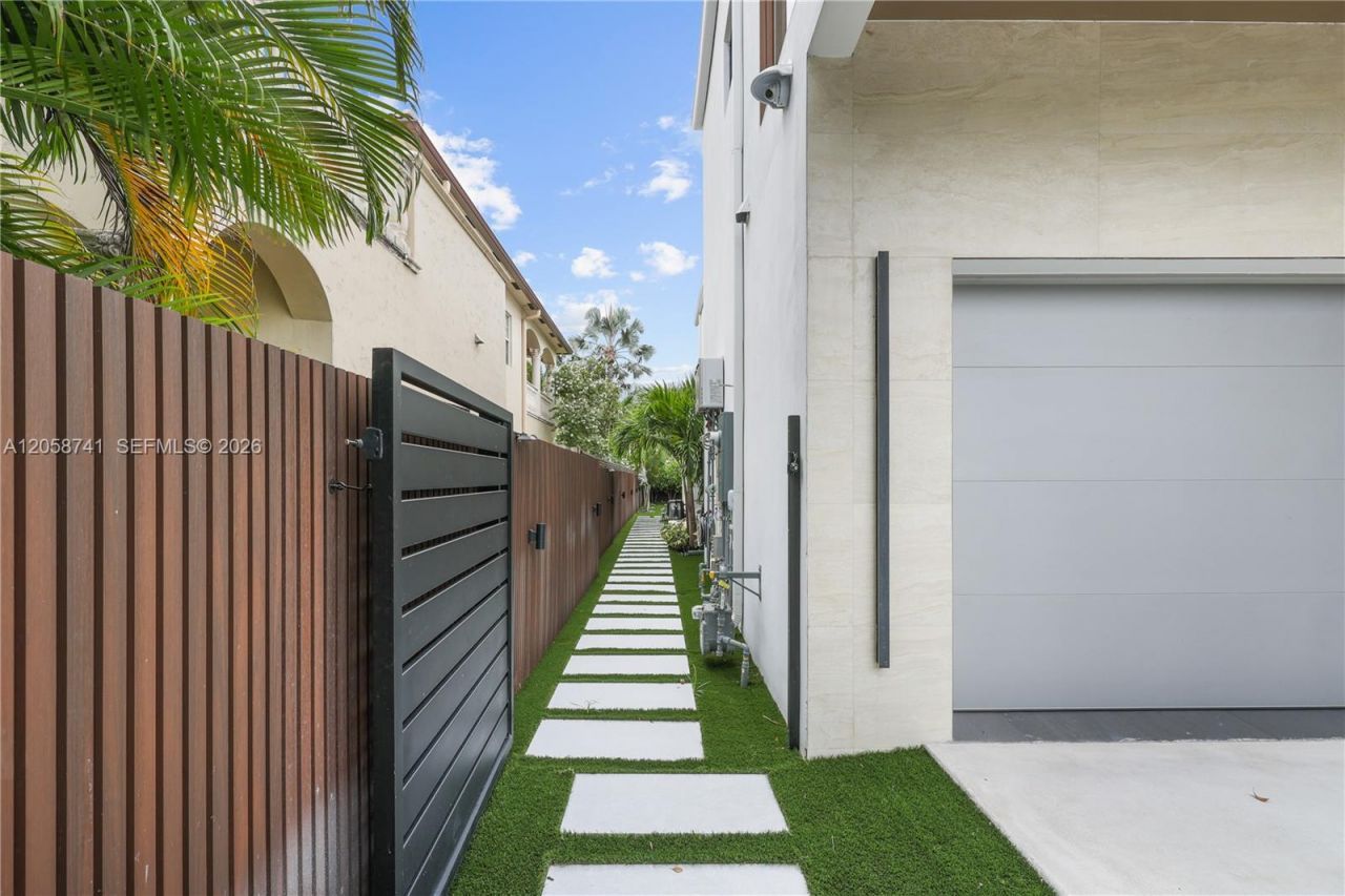 436 NE 10th Ave, Fort Lauderdale, FL 33301 Photo