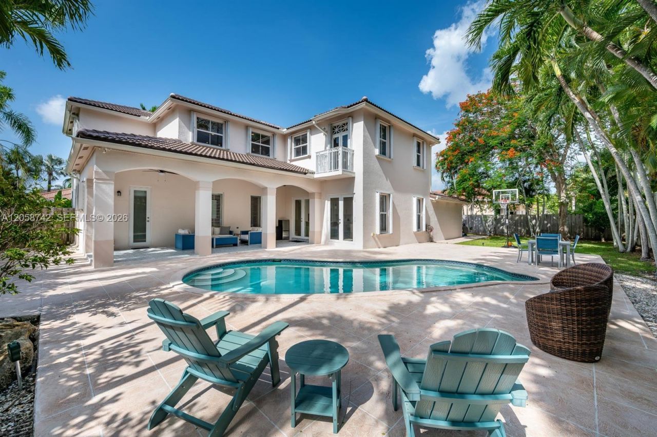 8425 SW 138th St, Palmetto Bay, FL 33158 Photo