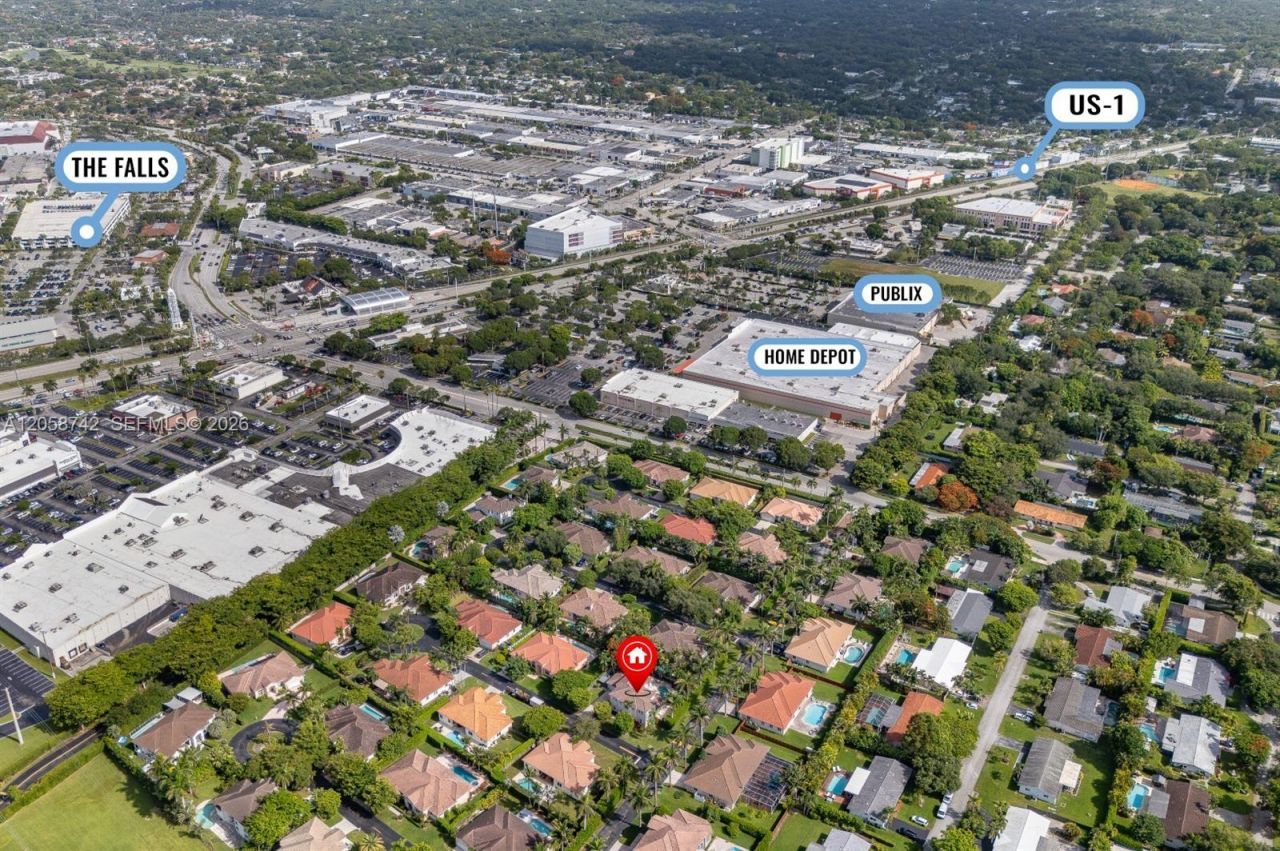 8425 SW 138th St, Palmetto Bay, FL 33158 Photo