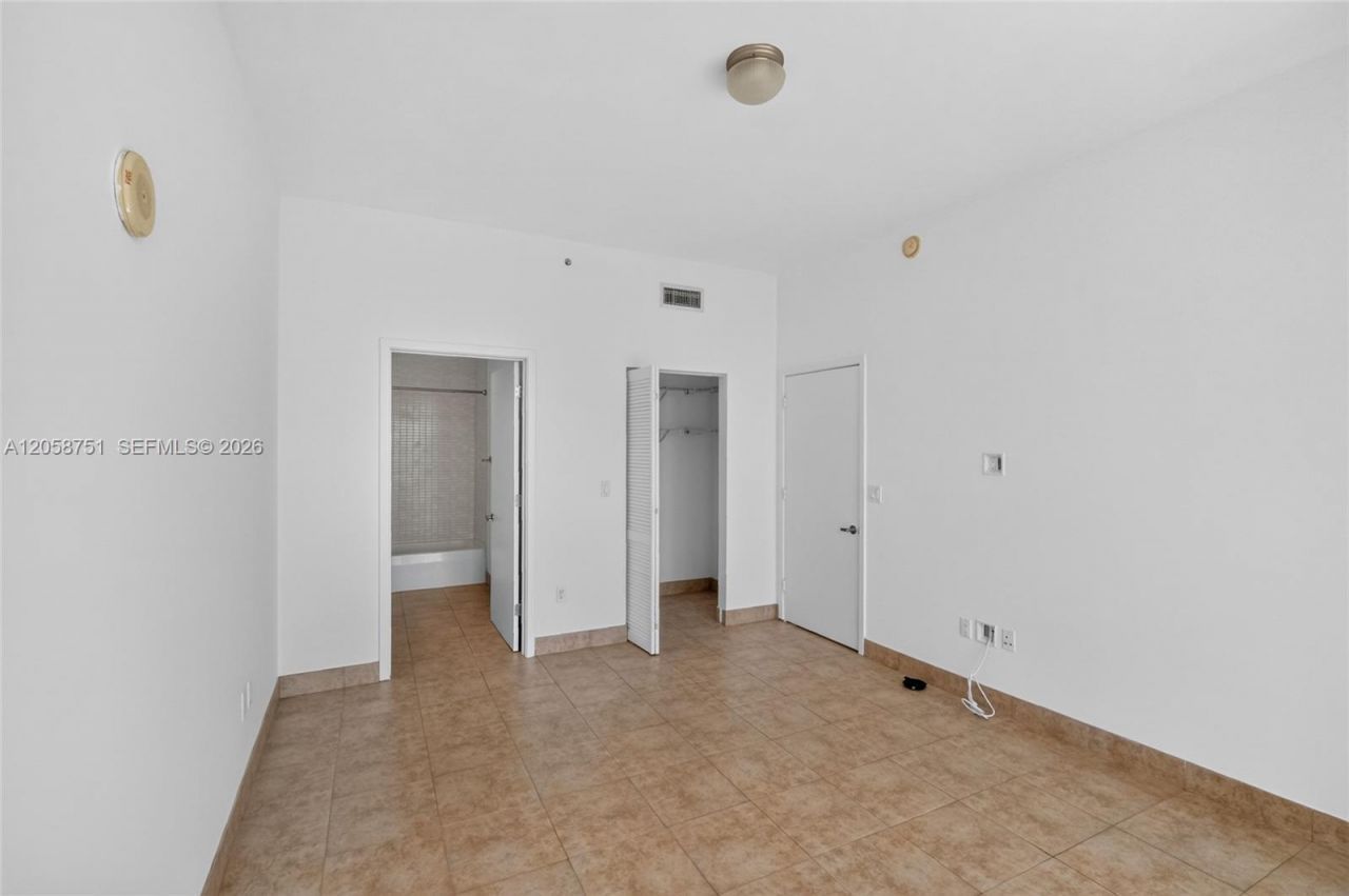 3470 E Coast Ave, Unit H2510, Miami, FL 33137 Photo