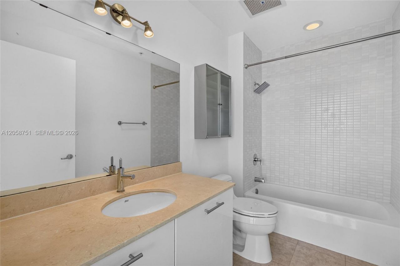 3470 E Coast Ave, Unit H2510, Miami, FL 33137 Photo
