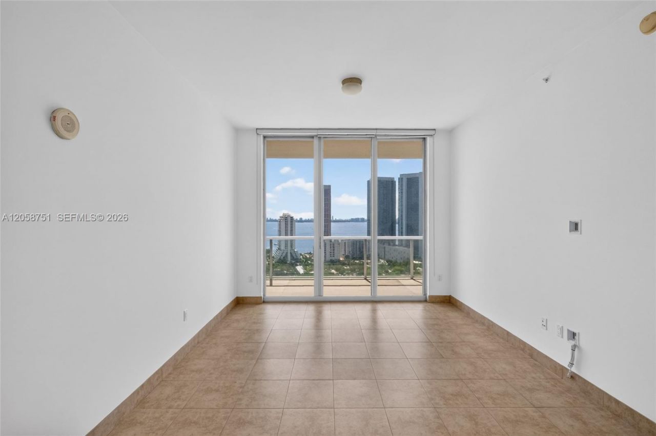 3470 E Coast Ave, Unit H2510, Miami, FL 33137 Photo