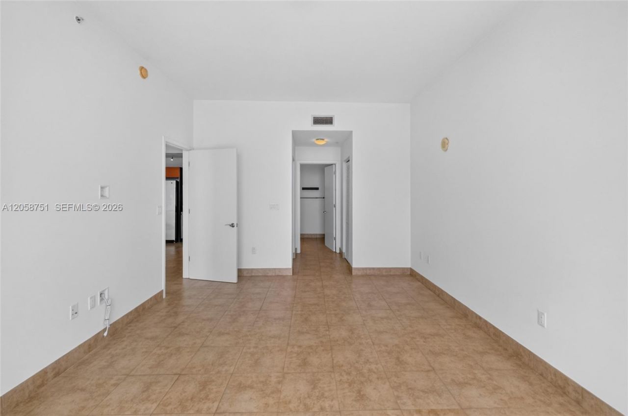 3470 E Coast Ave, Unit H2510, Miami, FL 33137 Photo