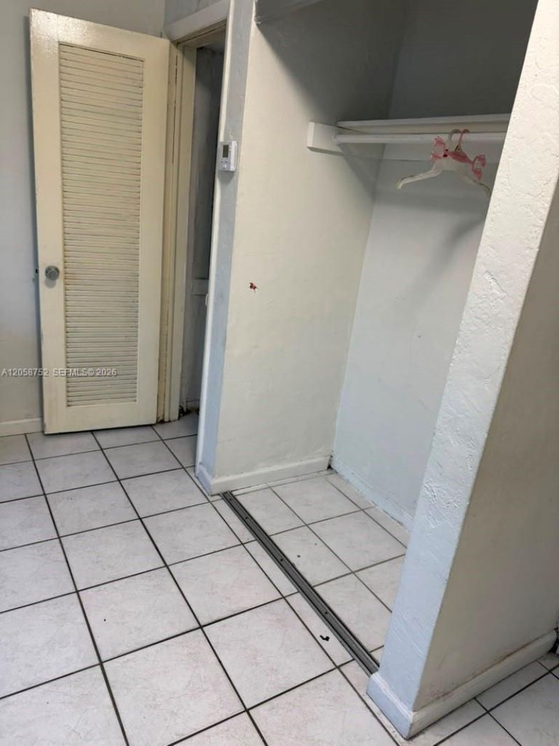 1330 W 54th St, Unit 221C, Hialeah, FL 33012 Photo