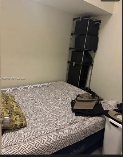 1330 W 54th St, Unit 221C, Hialeah, FL 33012 Photo