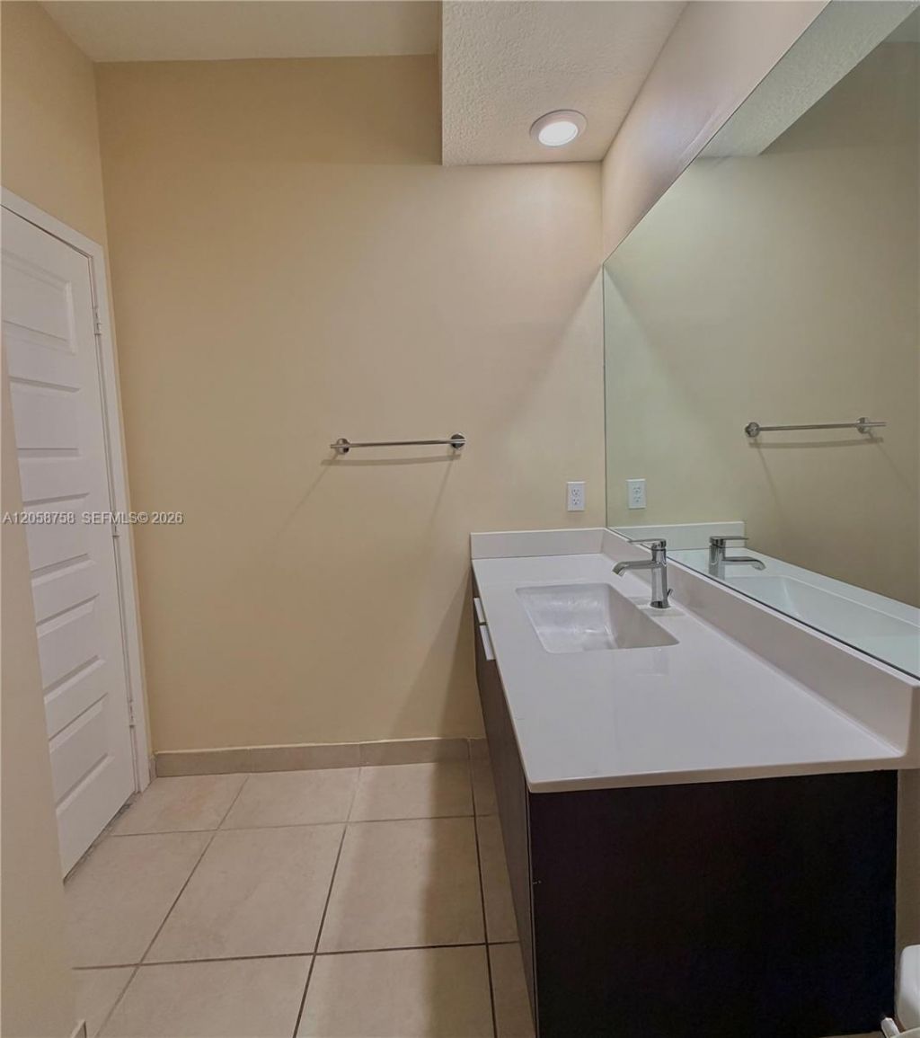 10455 NW 82nd St, Unit 10, Doral, FL 33178 Photo