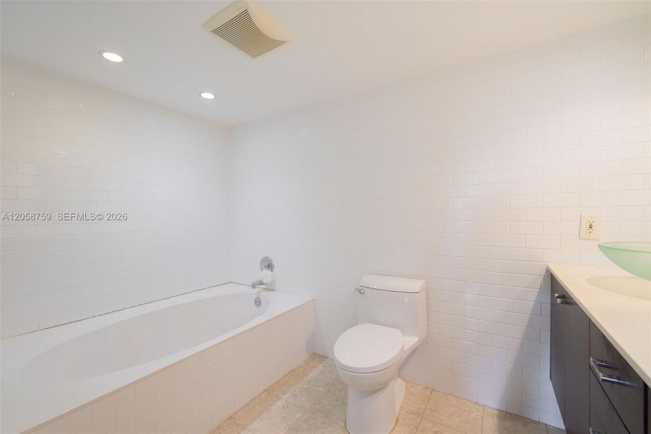 2480 Presidential Way , Unit 1801, West Palm Beach, FL 33401 Photo