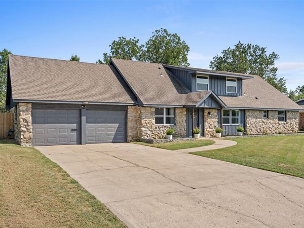 1032 Grandview , Bartlesville, OK 74006