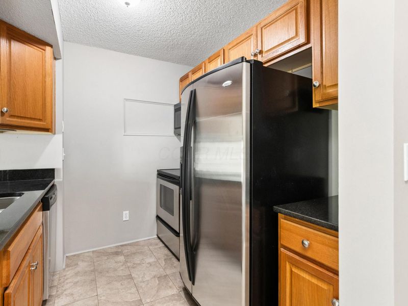 5364 Pickforde Drive, Unit 110B, Columbus, OH 43235 Photo 6