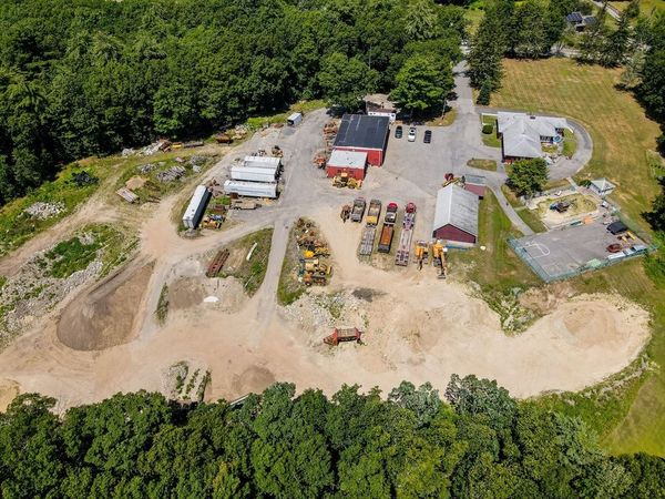625 Broadway, Dracut, MA 01826