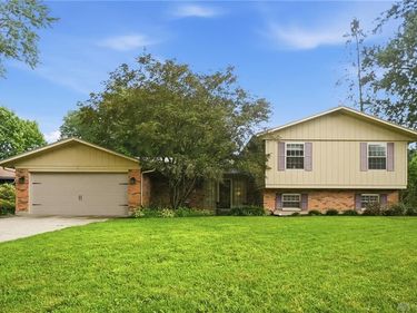 8800 Sugarcreek Point, Washington TWP, OH 45458