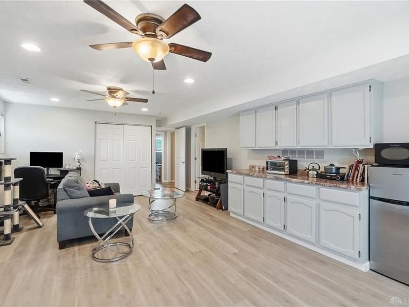 8800 Sugarcreek Point, Washington Township, OH 45458 Photo 45