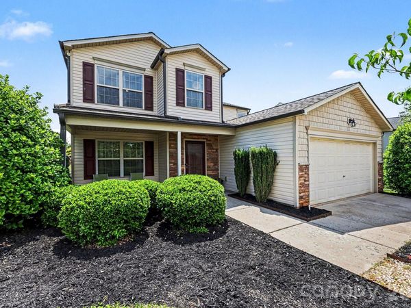 4562 Westhill Place , Kernersville, NC 27284