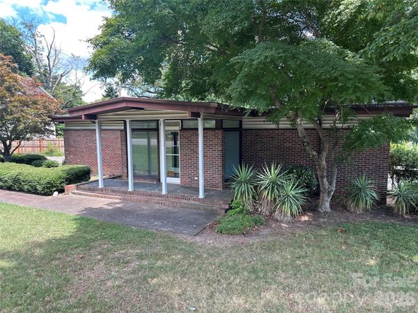1418 S York Road , Gastonia, NC 28052