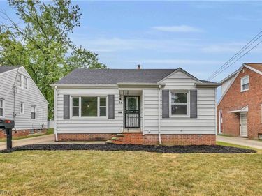 24 Leyton Road, Bedford, OH 44146