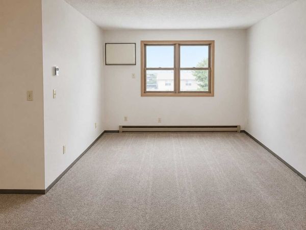 200 10th Avenue SE, Unit A2, Fairfax, MN 55332
