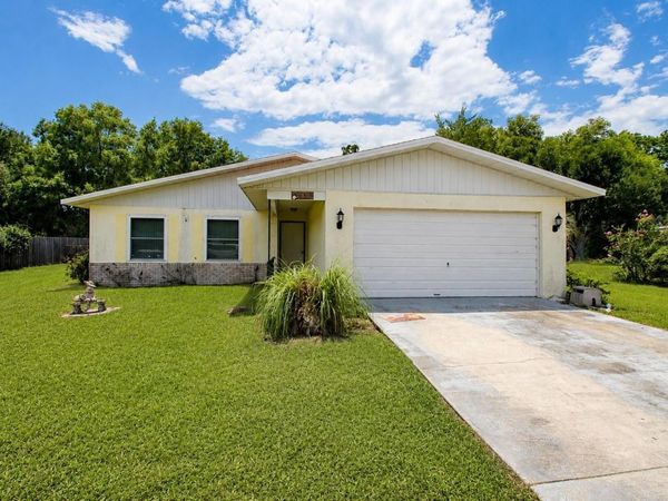742 BAHIA CIRCLE , OCALA, FL 34472