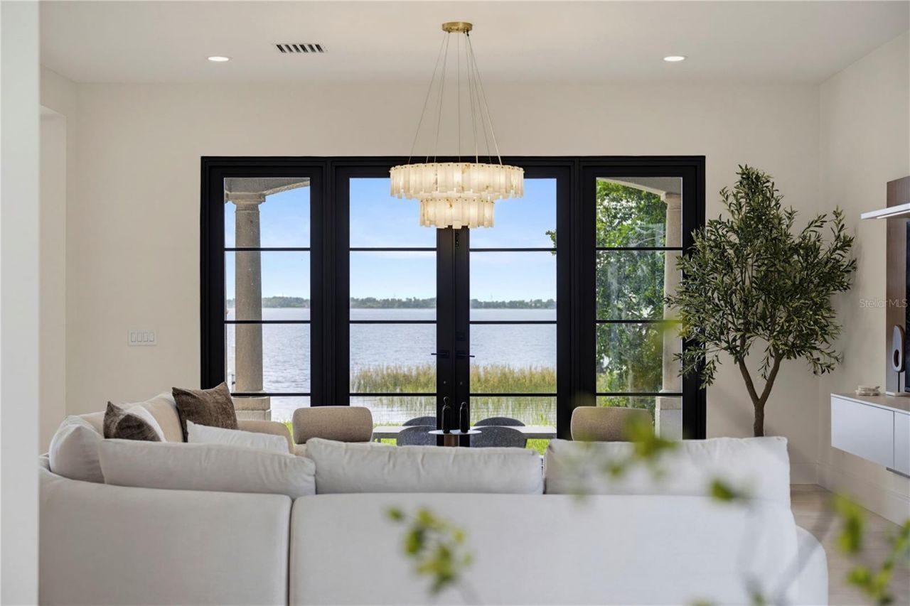 800 W 2nd Avenue, Windermere, FL 34786 Photo