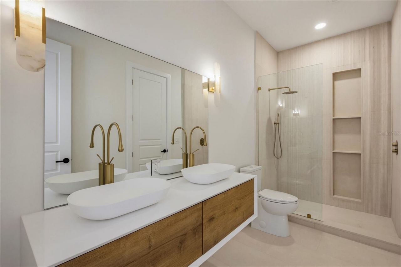800 W 2nd Avenue, Windermere, FL 34786 Photo