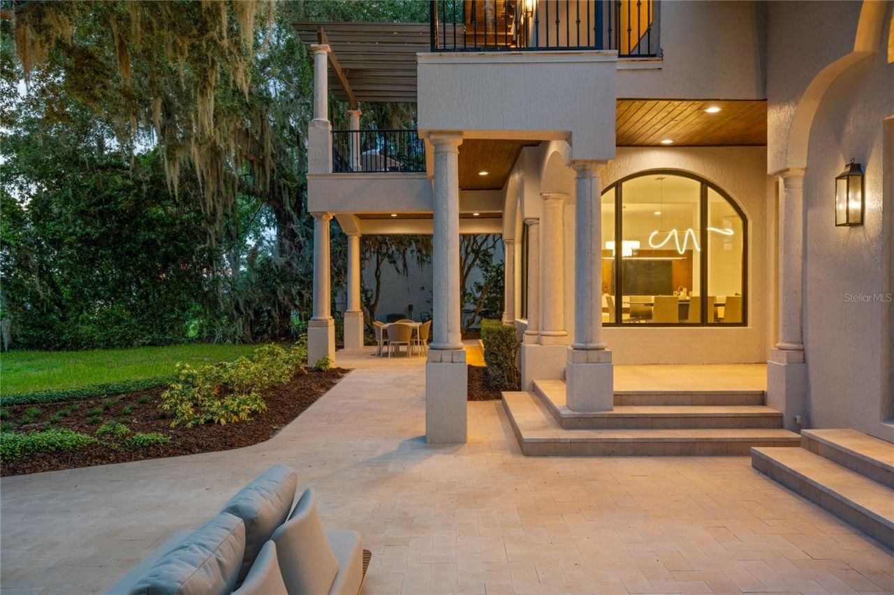 800 W 2nd Avenue, Windermere, FL 34786 Photo
