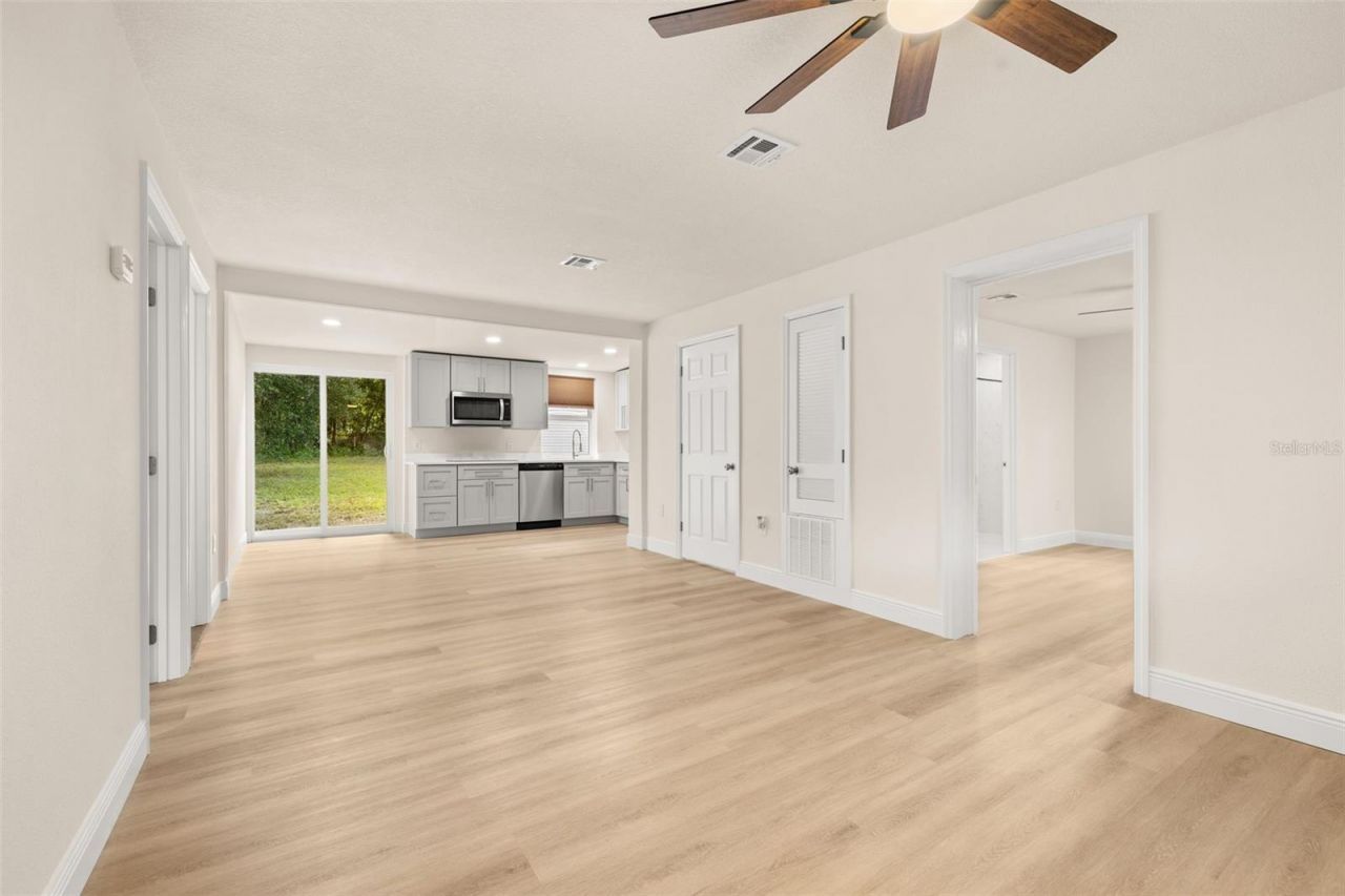 44034 Angus Avenue, Paisley, FL 32767 Photo
