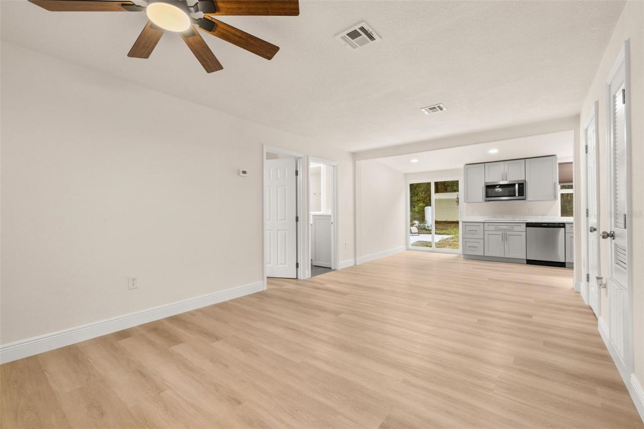 44034 Angus Avenue, Paisley, FL 32767 Photo