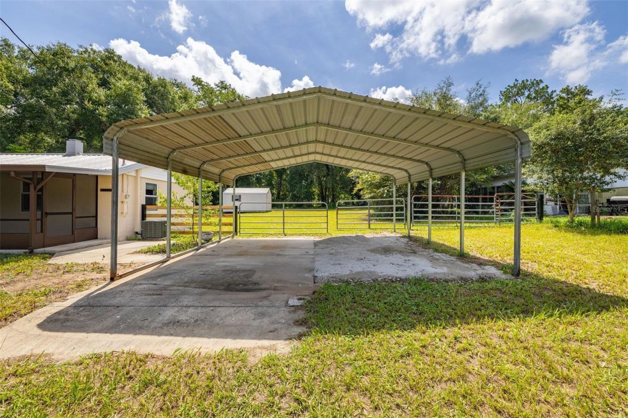 44034 Angus Avenue, Paisley, FL 32767 Photo