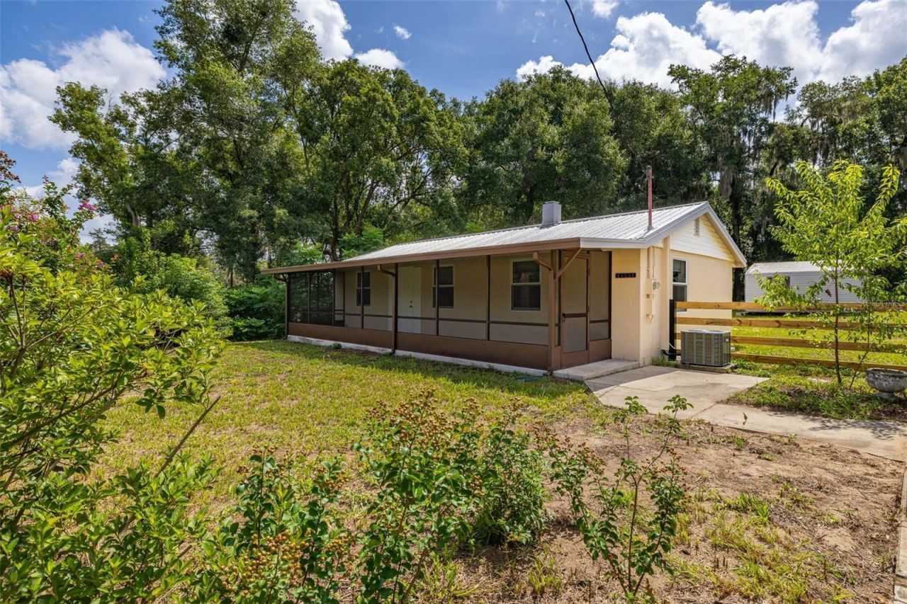 44034 Angus Avenue, Paisley, FL 32767 Photo