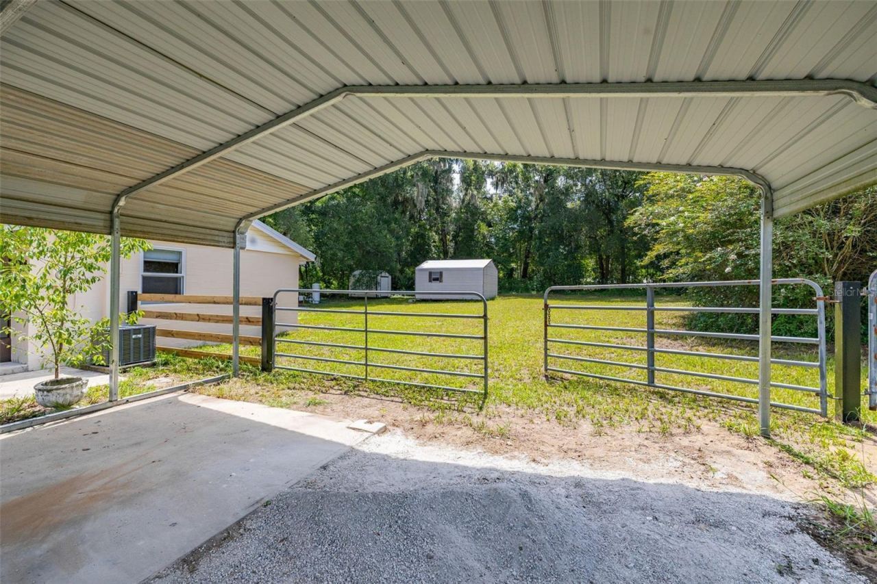 44034 Angus Avenue, Paisley, FL 32767 Photo