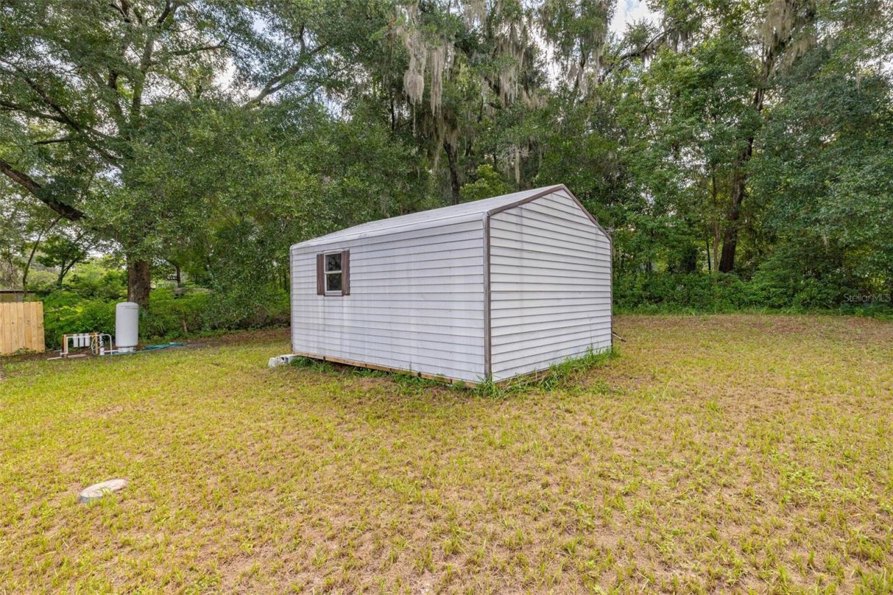 44034 Angus Avenue, Paisley, FL 32767 Photo