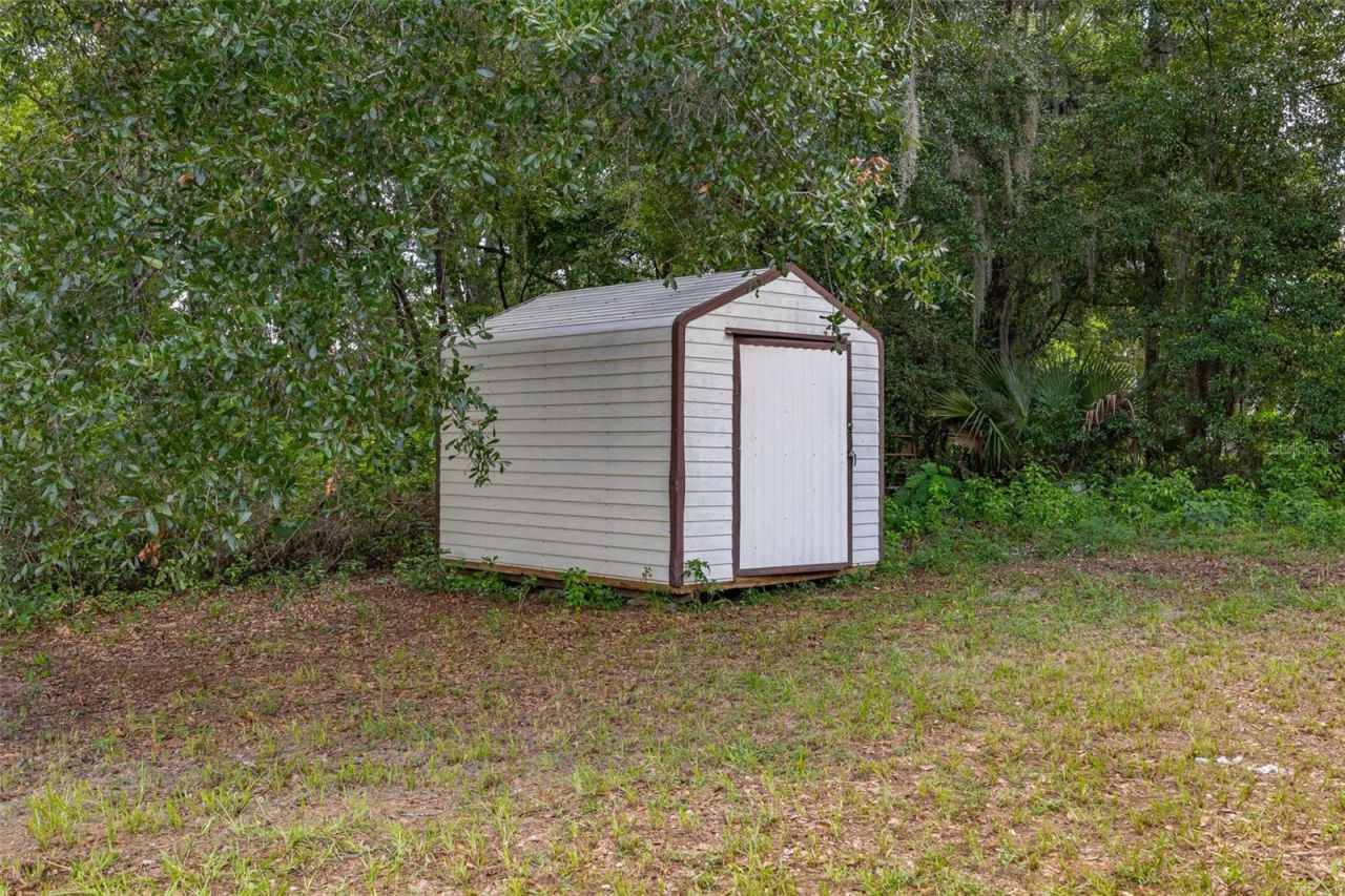 44034 Angus Avenue, Paisley, FL 32767 Photo