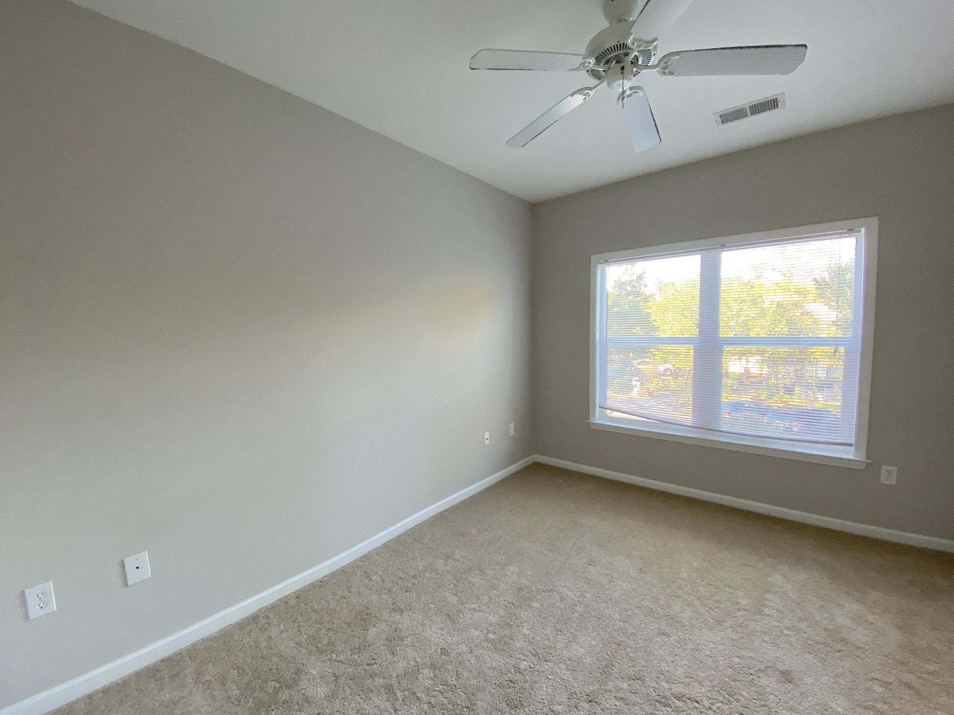 1755 Central Park Road Photo 16