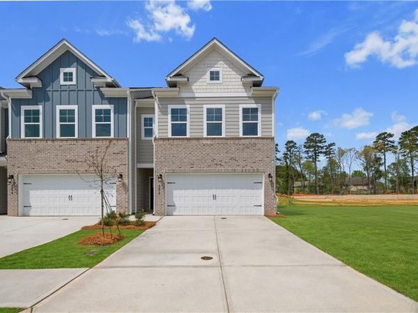 3641 Donovan Circle , Loganville, GA 30052