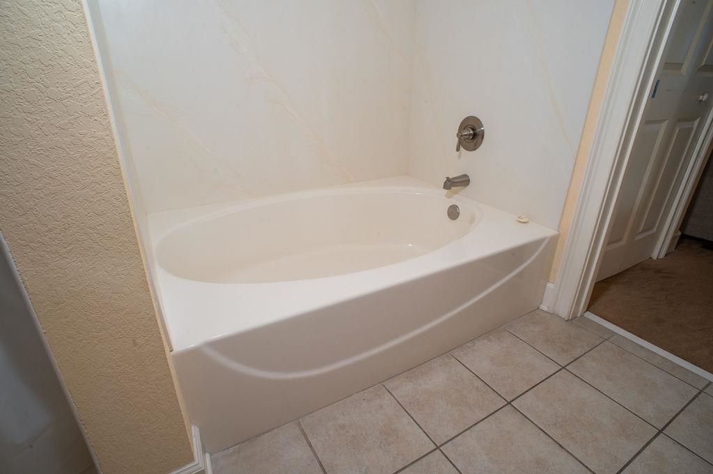215 77th Ave. N Photo 31