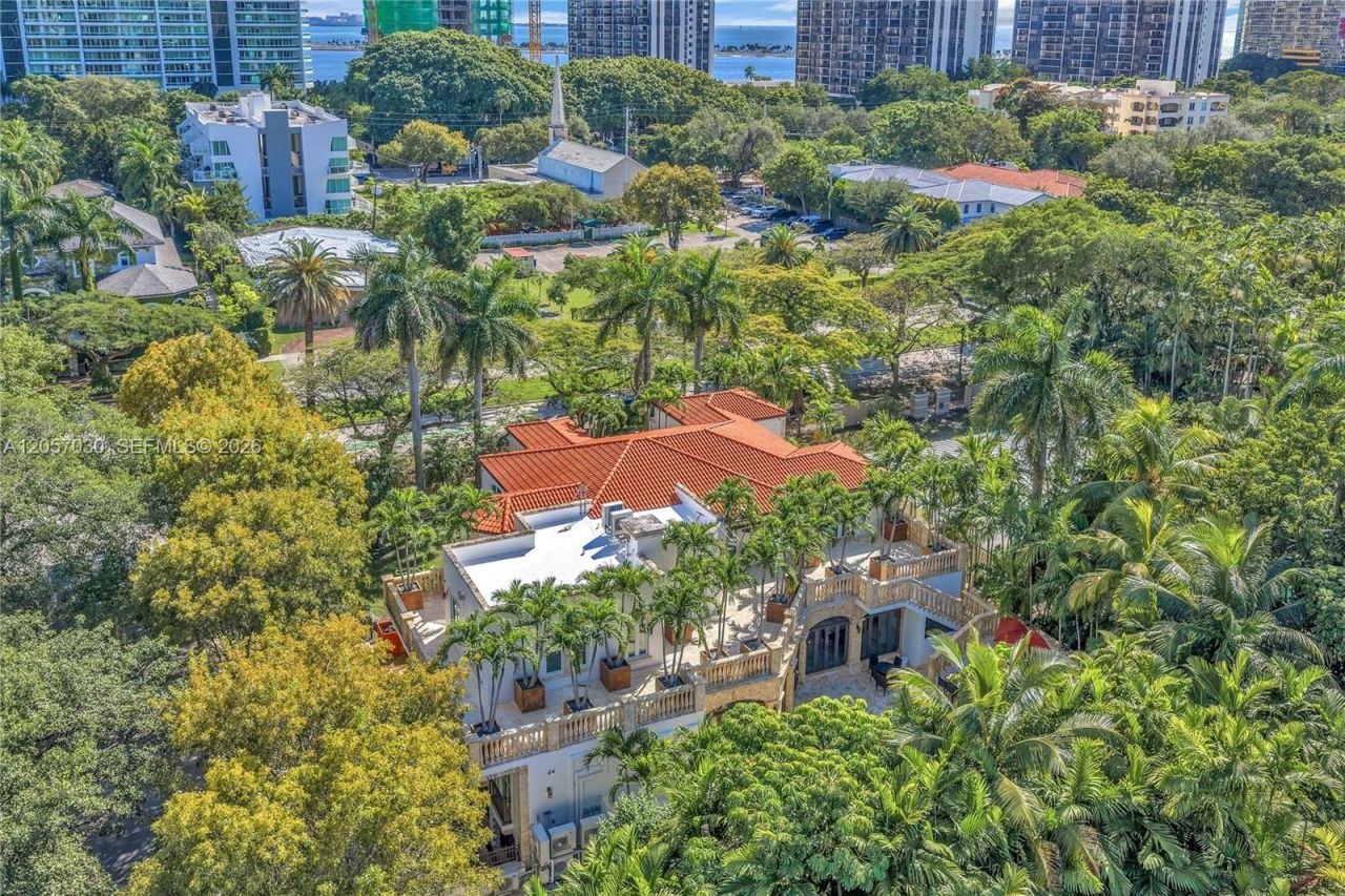 1710 S Miami Ave , Miami, FL 33129 Photo