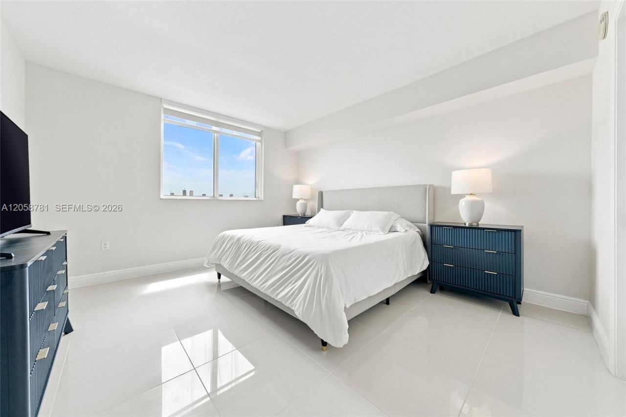 1861 NW S River Dr, Unit 2209, Miami, FL 33125 Photo