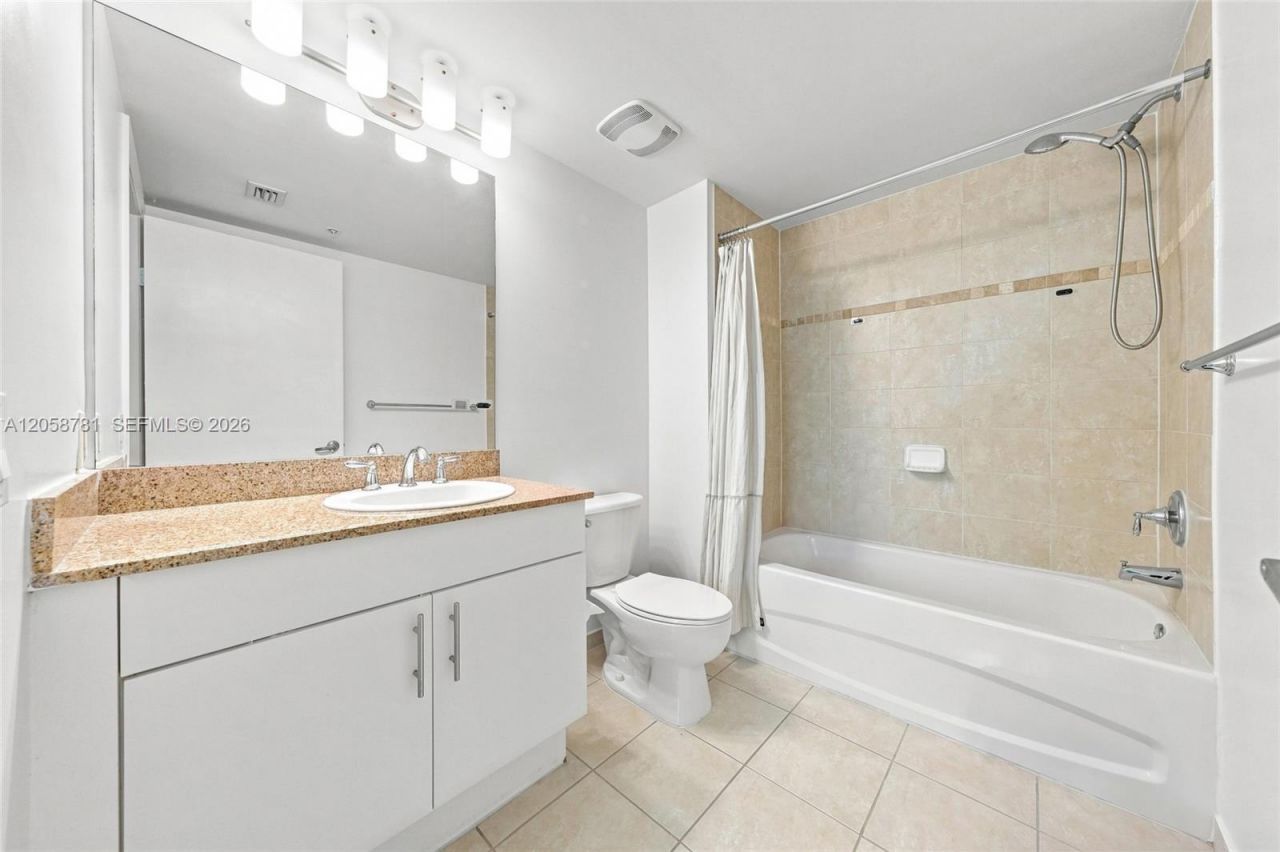 1861 NW S River Dr, Unit 2209, Miami, FL 33125 Photo