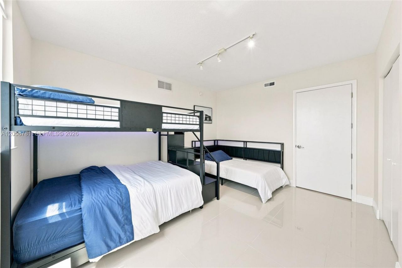 1861 NW S River Dr, Unit 2209, Miami, FL 33125 Photo