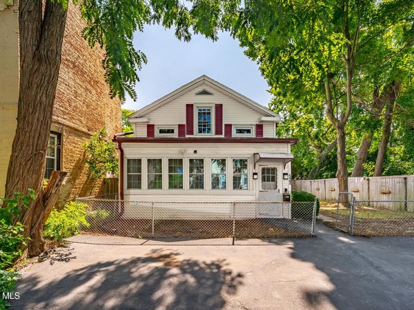 522 1st Avenue, Troy, NY 12182