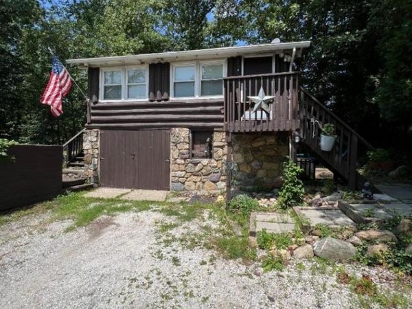 20 Wildwood St, West Milford, NJ 07480
