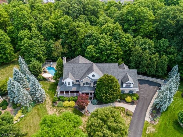 11 Monica Ct, Branchburg, NJ 08876