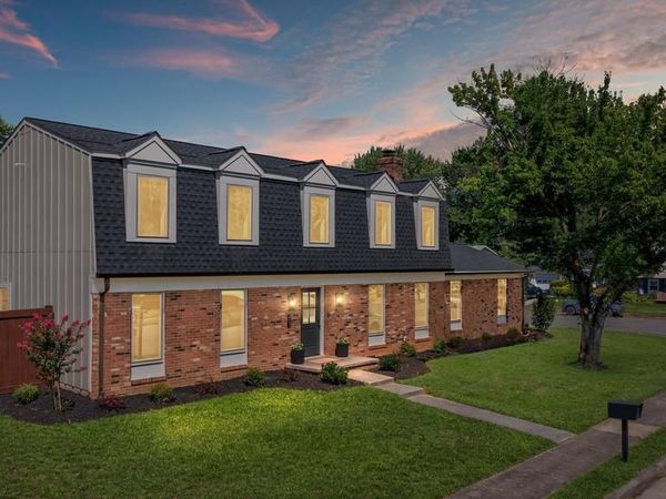 401 CRESTWOOD SW, LEESBURG, VA 20175
