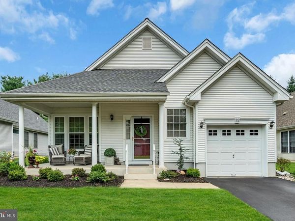 32 BEAR MEADE DRIVE , HAMILTON, NJ 08691