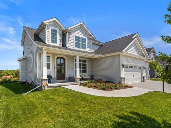 906 Declaration Drive, Savoy, IL 61874