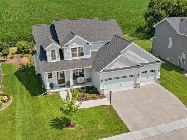 906 Declaration Drive, Savoy, IL 61874