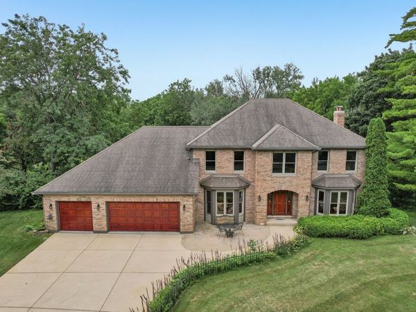 31W003 Irving Park Road, Elgin, IL 60120