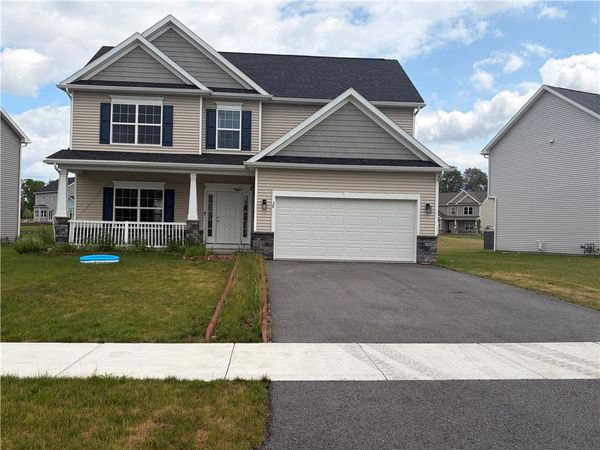 38 Kingsbarn Road , West Henrietta, NY 14586